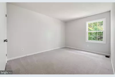 6090 River Forest Drive, Manassas, VA 20112 - Photo 32