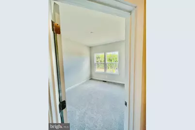 17912 Woods Overlook Drive, Dumfries, VA 22026 - Photo 6