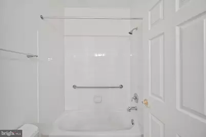 7065 Heritage Hunt Drive #108, Gainesville, VA 20155 - Photo 14