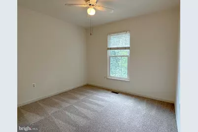 4225 Vals Way, Dumfries, VA 22025 - Photo 32