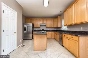 15121 Toccoa Ct, Gainesville, VA 20155 - Photo 8