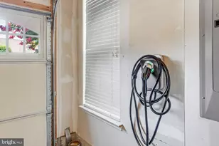 1567 Renate Dr, Woodbridge, VA 22192 - Photo 30
