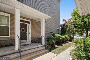 1567 Renate Dr, Woodbridge, VA 22192 - Photo 2