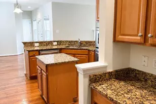 12489 Pfitzner Ct, Woodbridge, VA 22192 - Photo 10