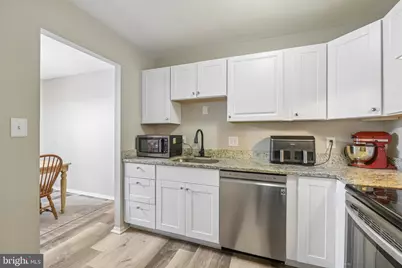 2841 Chablis Circle, Woodbridge, VA 22192 - Photo 6