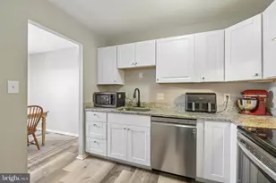 2841 Chablis Cir, Woodbridge, VA 22192 - Photo 6