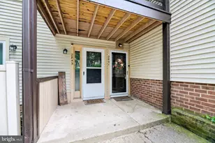 2841 Chablis Cir, Woodbridge, VA 22192 - Photo 40