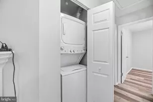 2841 Chablis Cir, Woodbridge, VA 22192 - Photo 16