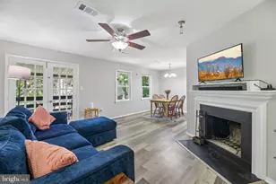 2841 Chablis Cir, Woodbridge, VA 22192 - Photo 2