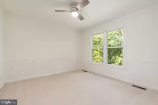 12877 Valleywood Dr, Woodbridge, VA 22192 - Photo 20