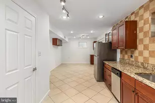 12877 Valleywood Dr, Woodbridge, VA 22192 - Photo 32