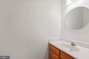 5166 Havering Way, Woodbridge, VA 22193 - Photo 8