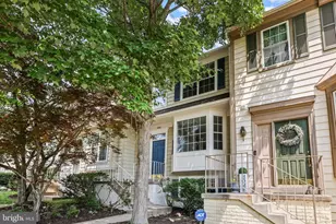 5166 Havering Way, Woodbridge, VA 22193 - Photo 2