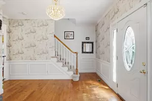 13176 Oak Farm Dr, Woodbridge, VA 22192 - Photo 2