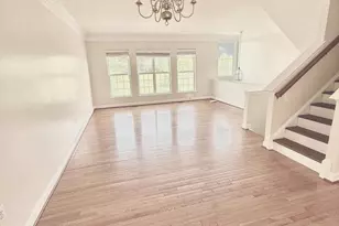 16579 Bramblewood Ln, Woodbridge, VA 22191 - Photo 2