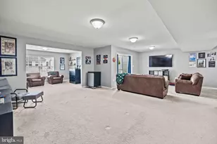 16009 Crossed Talons Rd, Woodbridge, VA 22193 - Photo 32