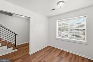 15011 Cherrydale Dr, Woodbridge, VA 22193 - Photo 12