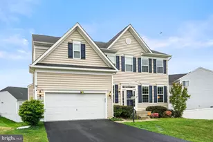 15801 Aerial View Rd, Woodbridge, VA 22193 - Photo 1