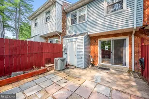 14382 Berkshire Dr, Woodbridge, VA 22193 - Photo 22