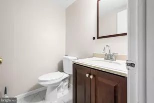 14382 Berkshire Dr, Woodbridge, VA 22193 - Photo 8
