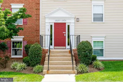 12133 Chaucer Lane #12133, Woodbridge, VA 22192 - Photo 2