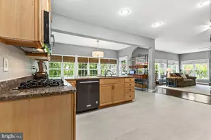 15006 Ransom Oaks Ct, Gainesville, VA 20155 - Photo 10