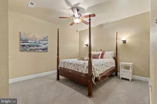 15006 Ransom Oaks Ct, Gainesville, VA 20155 - Photo 32