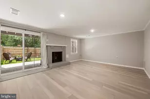 12710 Lockleven Ln, Woodbridge, VA 22192 - Photo 24