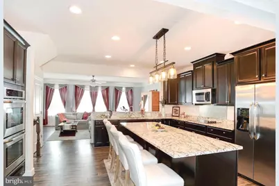 10698 Viewmont Lane, Manassas, VA 20112 - Photo 2