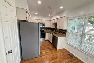 12224 Dapple Gray Ct, Woodbridge, VA 22192 - Photo 14