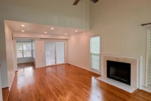 12224 Dapple Gray Ct, Woodbridge, VA 22192 - Photo 8