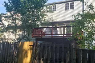 13524 Bentley Cir, Woodbridge, VA 22192 - Photo 10