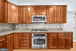 2392 Brookmoor Ln, Woodbridge, VA 22191 - Photo 8