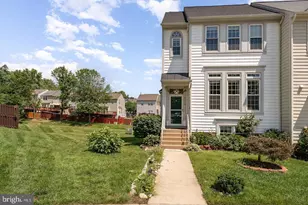 3354 Nadia Loop, Woodbridge, VA 22193 - Photo 2
