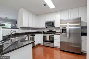 16821 Nuttal Oak Pl, Woodbridge, VA 22191 - Photo 8