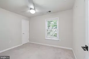 16821 Nuttal Oak Pl, Woodbridge, VA 22191 - Photo 22