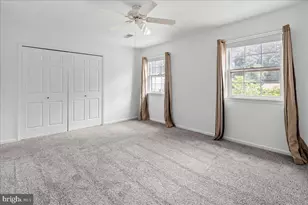 12518 Hedges Run Dr, Woodbridge, VA 22192 - Photo 28