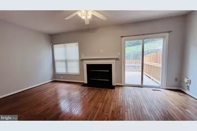13042 Hunterbrook Drive, Woodbridge, VA 22192 - Photo 2