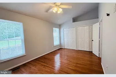 13042 Hunterbrook Drive, Woodbridge, VA 22192 - Photo 10