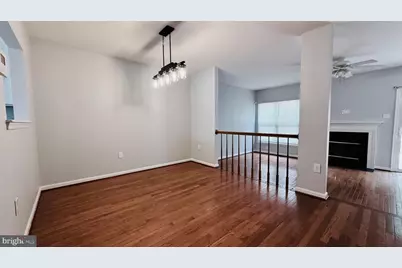13042 Hunterbrook Drive, Woodbridge, VA 22192 - Photo 4
