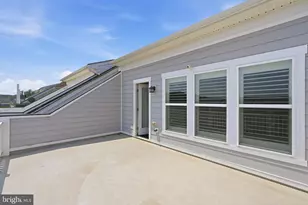 1857 Shadding Bay Ln, Dumfries, VA 22026 - Photo 36