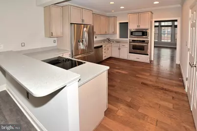 103 Washington Square Court, Occoquan, VA 22125 - Photo 4