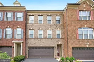 6602 Bartrams Forest Ln, Haymarket, VA 20169 - Photo 2