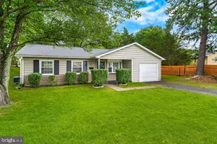 15105 Cloverdale Rd, Woodbridge, VA 22193 - Photo 2