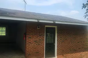 13609 Holly Ridge Ln, Gainesville, VA 20155 - Photo 2