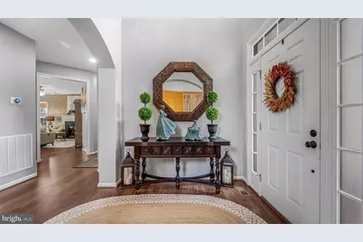 2098 Powells Landing Circle, Woodbridge, VA 22191 - Photo 2