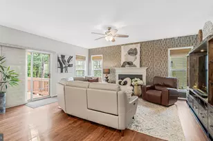 2098 Powells Landing Cir, Woodbridge, VA 22191 - Photo 8