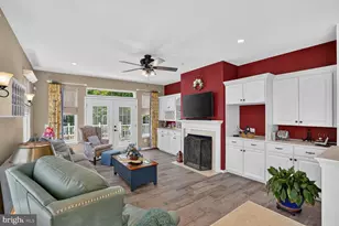 17451 Four Seasons Dr, Dumfries, VA 22025 - Photo 24