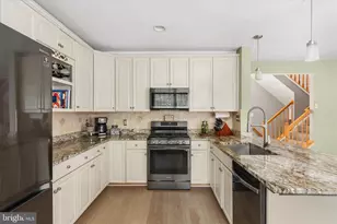 14712 Corner Post Pl, Haymarket, VA 20169 - Photo 8