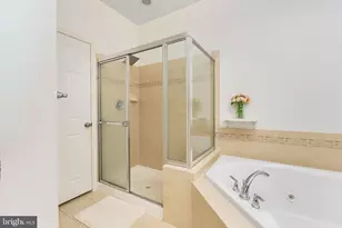 2714 Sheffield Hill Way, Woodbridge, VA 22191 - Photo 16